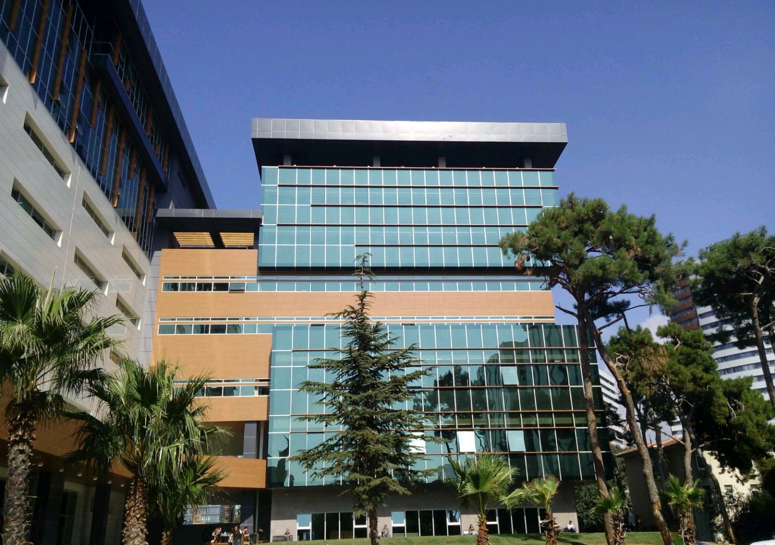 Marmara Üniversitesi